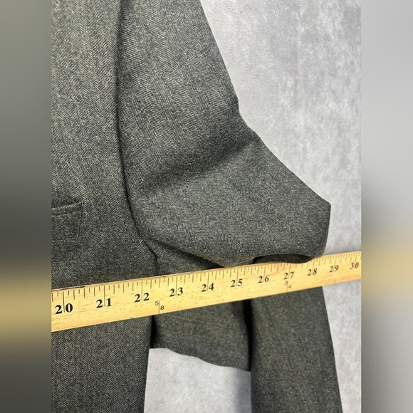 Hugo Boss Mens Blazer Gray 3 Button Lined Suit Jacket Sport Coat 46R Military - Picture 6 of 9